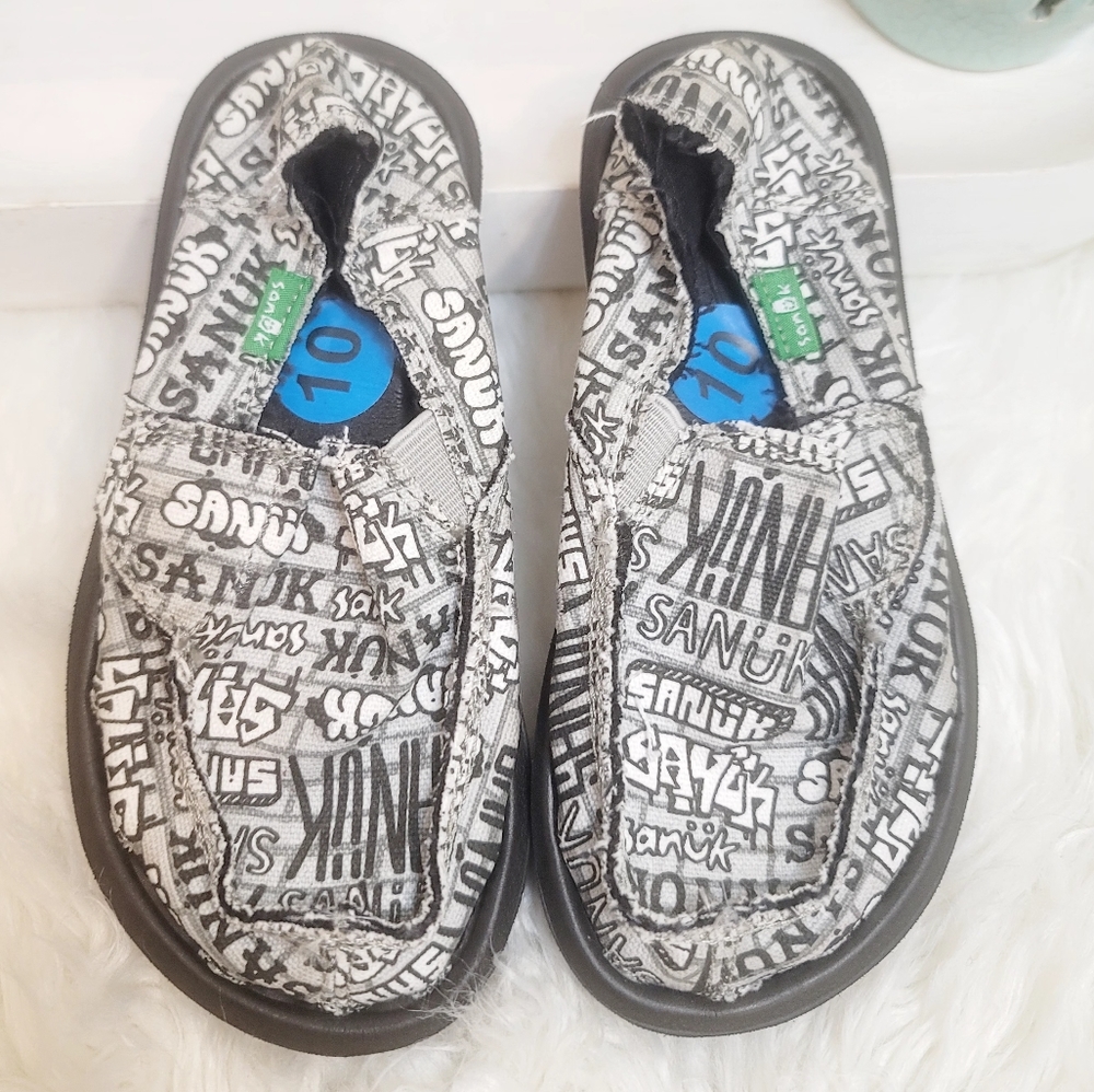 SANUK NWT KIDS SIDEWALK SURFERS VAGABOND SHOES KIDS  SLIP-ON SHOES SIZE 10 & 12
